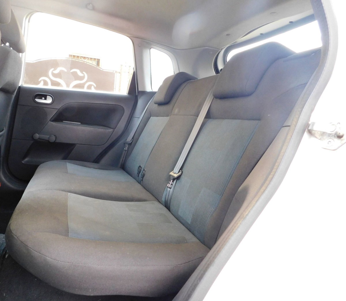 Ford Fiesta 1.4 TDCi 5p. Titanium (11)