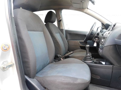 Ford Fiesta 1.4 TDCi 5p. Titanium (13)