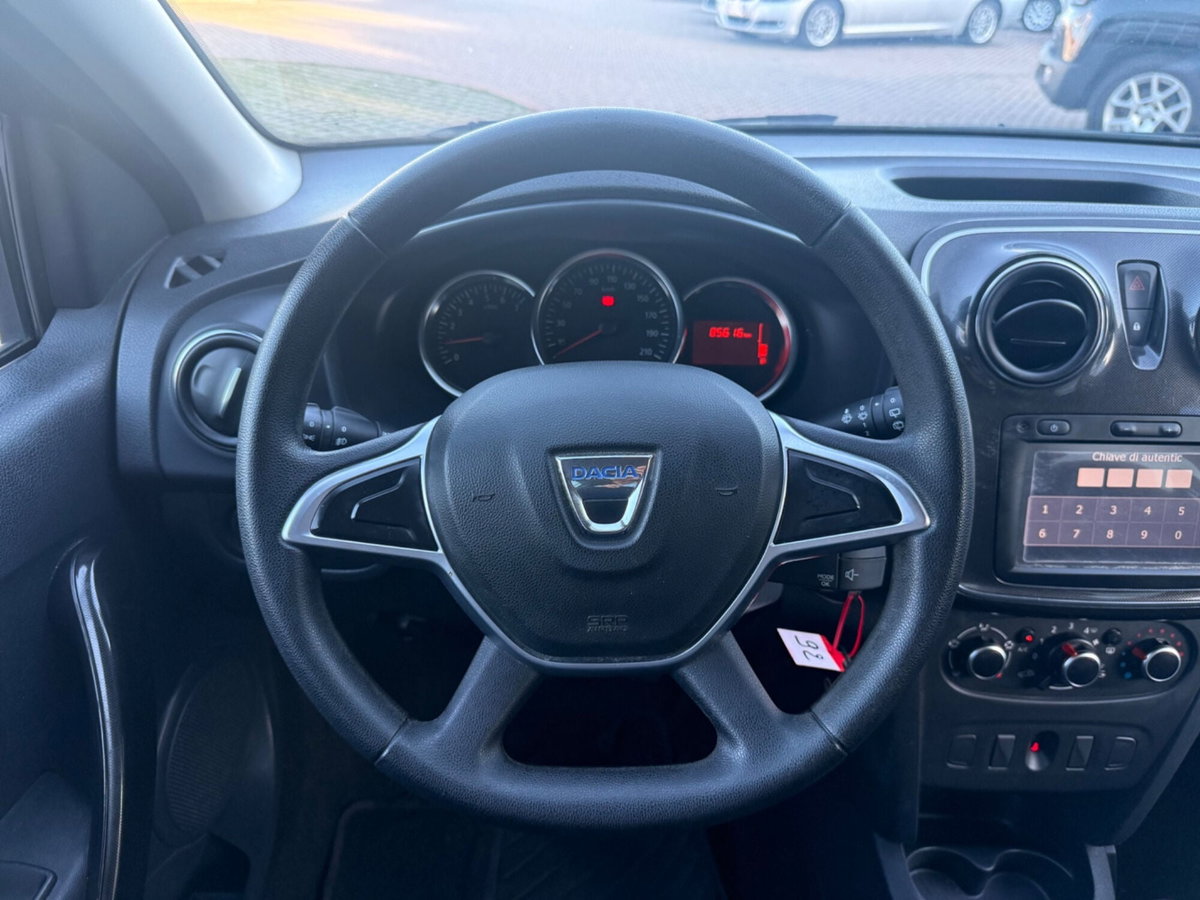 Dacia Sandero 1.0 SCe 12V 75CV (13)