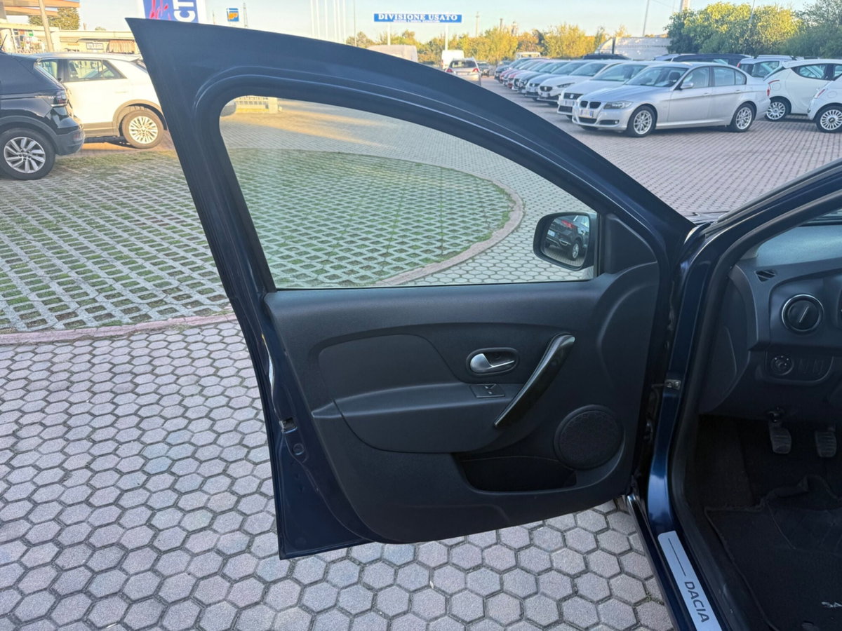 Dacia Sandero 1.0 SCe 12V 75CV (17)