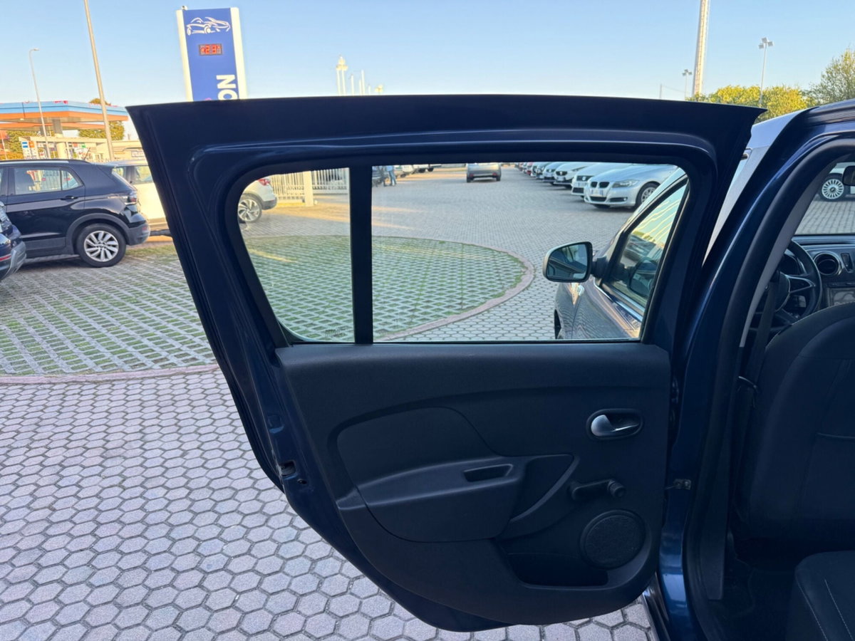 Dacia Sandero 1.0 SCe 12V 75CV (19)