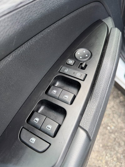 Kia Sportage 1.6 crdi mhev Style dct (9)