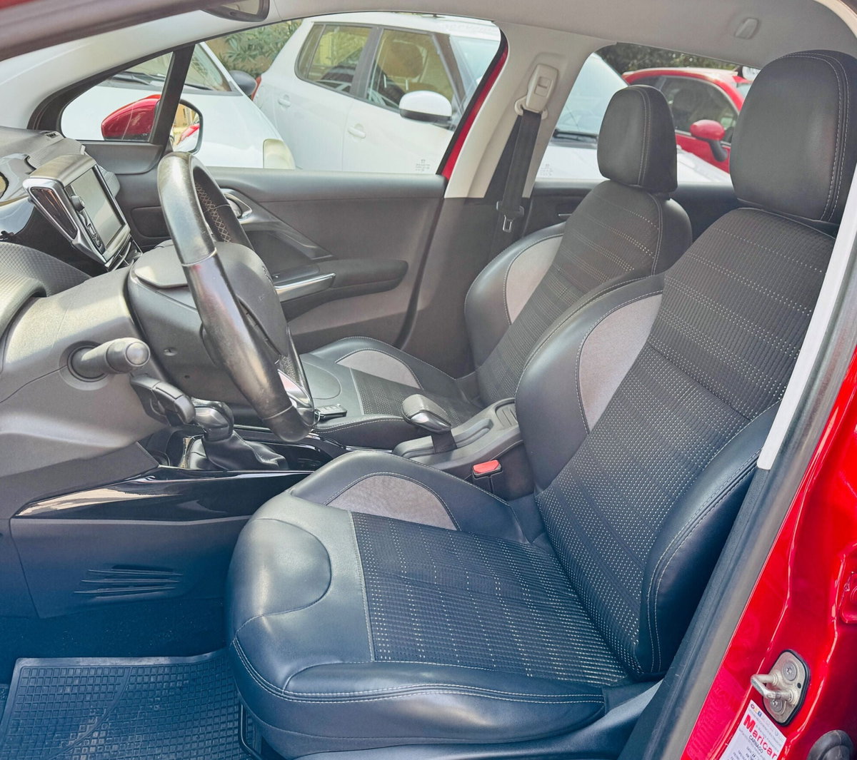 Peugeot 2008 Turbo 110 EAT6 S&S GT Line (10)