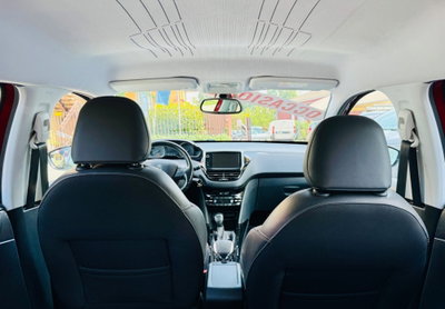 Peugeot 2008 Turbo 110 EAT6 S&S GT Line (18)