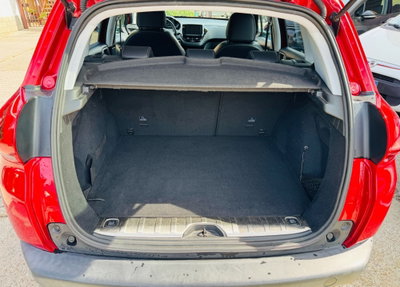 Peugeot 2008 Turbo 110 EAT6 S&S GT Line (19)