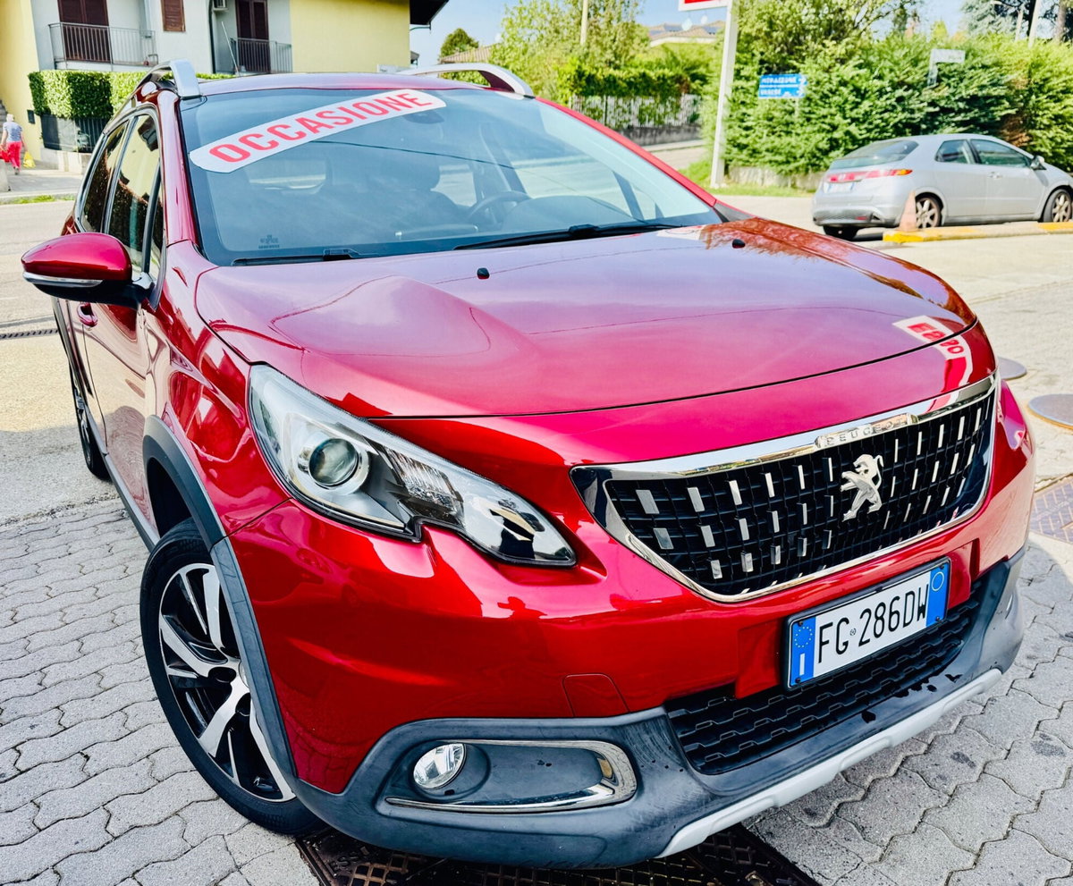 Peugeot 2008 Turbo 110 EAT6 S&S GT Line (2)
