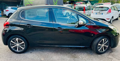 Peugeot 208 75 5 porte Allure (5)
