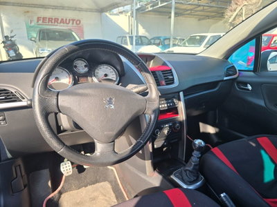Peugeot 207 Cabrio 8V HDi 112CV CC Allure (10)