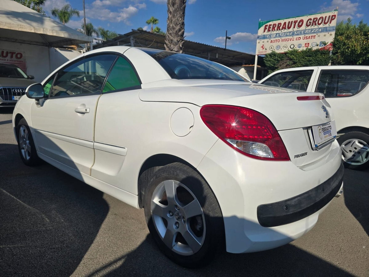 Peugeot 207 Cabrio 8V HDi 112CV CC Allure (6)