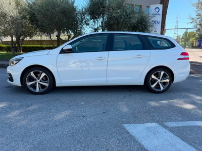 Peugeot 308 BlueHDi 130 S&S EAT8 GT Line (3)