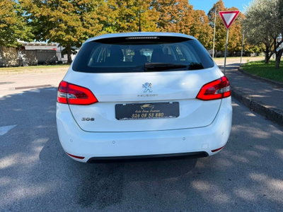 Peugeot 308 BlueHDi 130 S&S EAT8 GT Line (4)