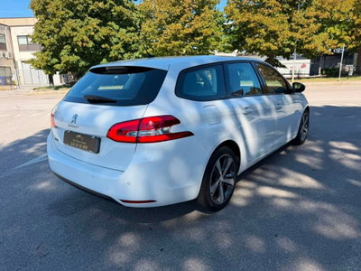 Peugeot 308 BlueHDi 130 S&S EAT8 GT Line (6)