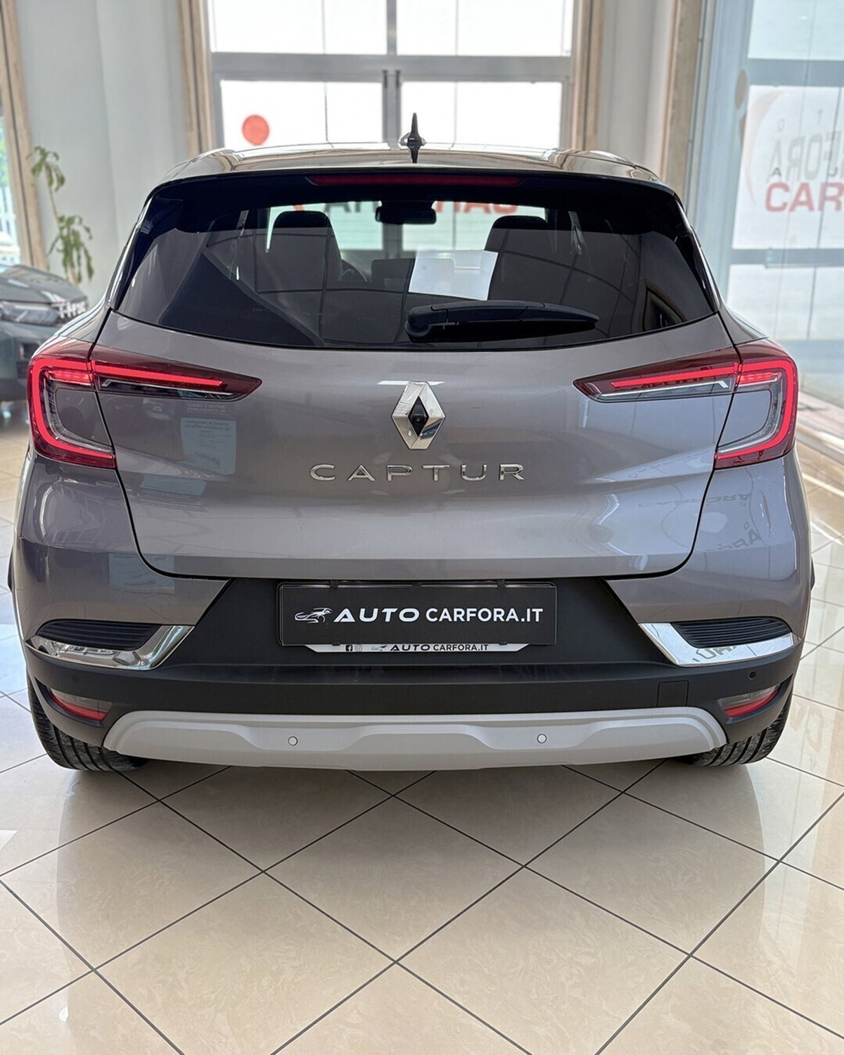 Renault Captur TCe 100 CV GPL FAP Intens (4)
