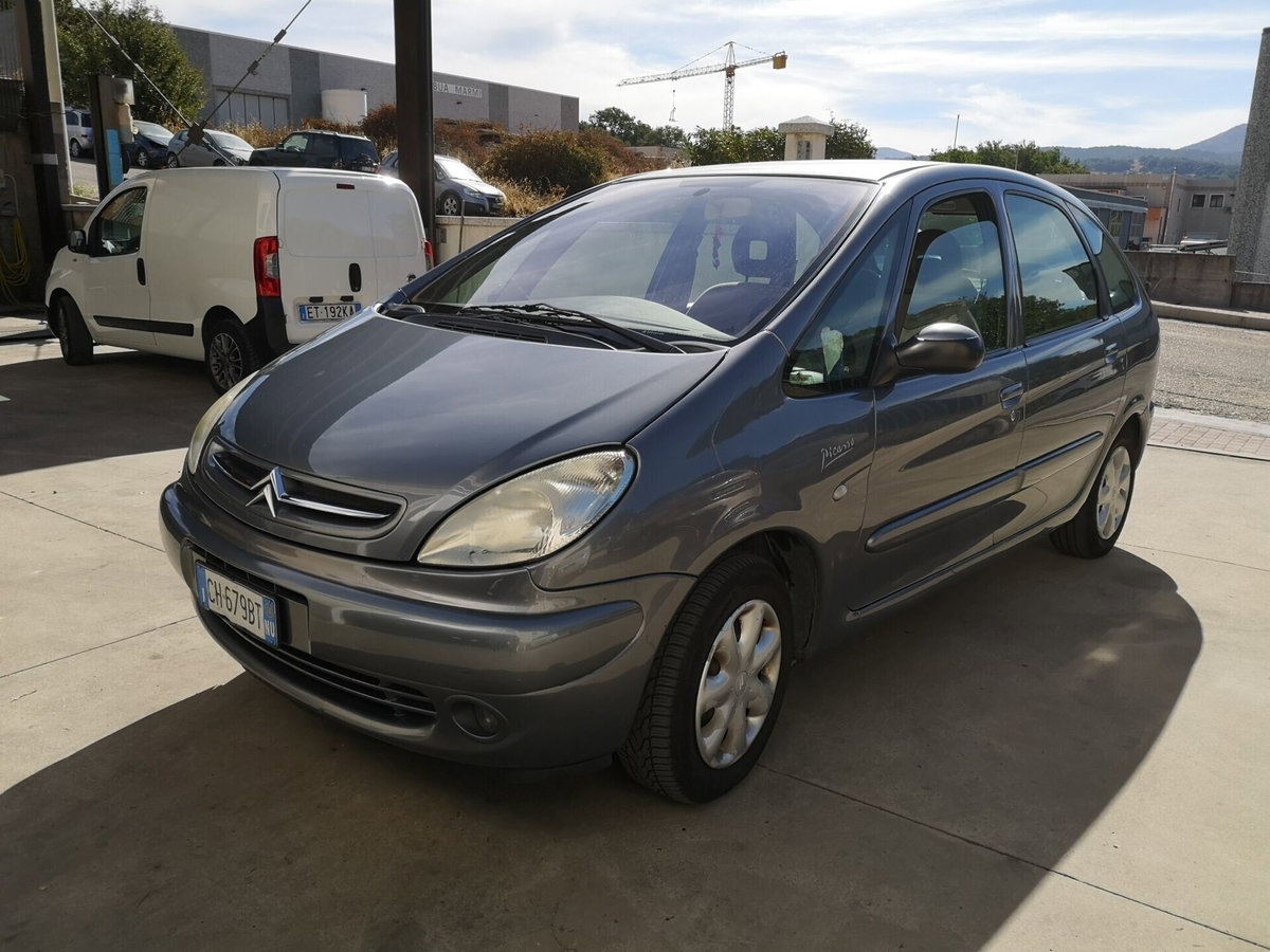 Citroen C4 1.6 HDi 110CV FAP Elegance (8)