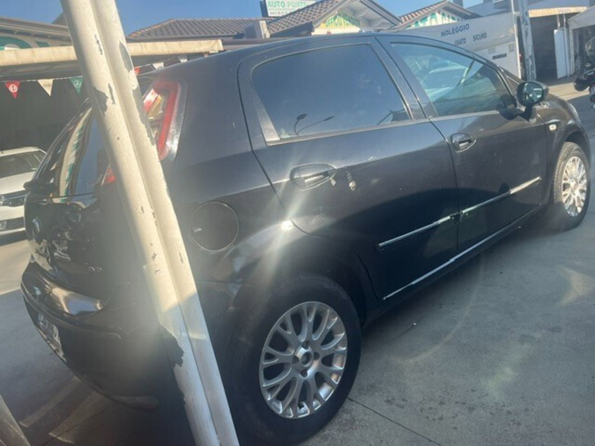 Fiat Punto Evo 1.2 5 porte Dynamic (2)