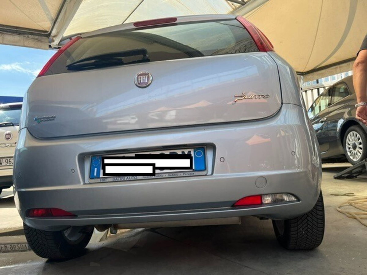 Fiat Grande Punto 1.4 5 porte Dynamic Natural Power (4)