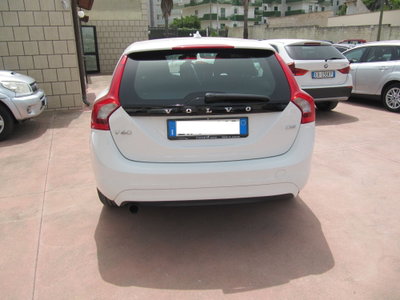 Volvo V60 D2 1.6 (4)