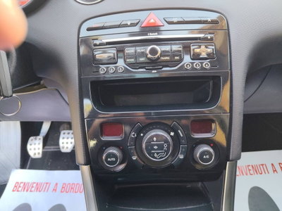 Peugeot 308 1.6 8V e-HDi 112CV Stop&Start robotiz. 5p. Allure (12)