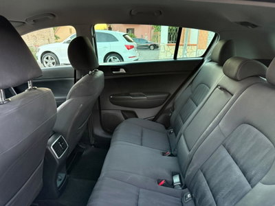 Kia Sportage 1.7 CRDI 141 CV DCT7 2WD Cool (8)