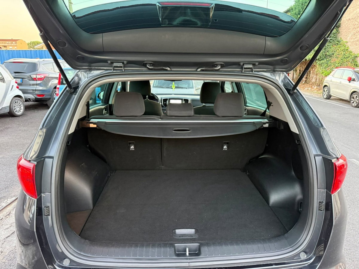 Kia Sportage 1.7 CRDI 141 CV DCT7 2WD Cool (9)