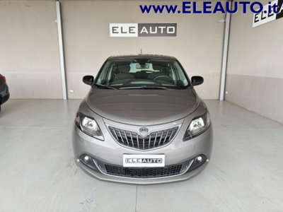 Lancia Ypsilon 1.0 FireFly 5 porte S&S Hybrid Gold Plus (2)