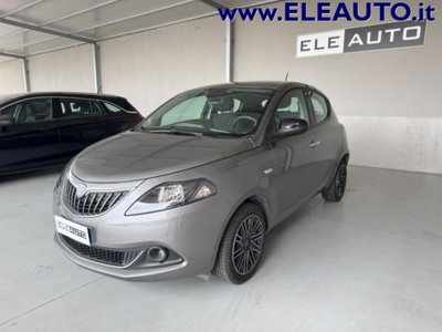 Lancia Ypsilon 1.0 FireFly 5 porte S&S Hybrid Gold Plus (3)
