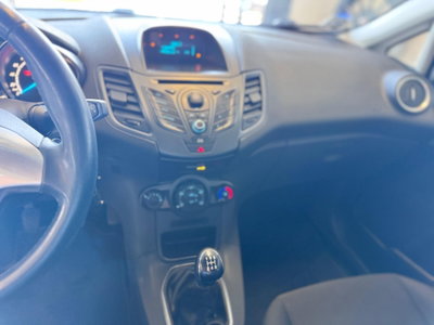 Ford Fiesta 1.5 TDCi 75CV 5 porte Titanium (12)