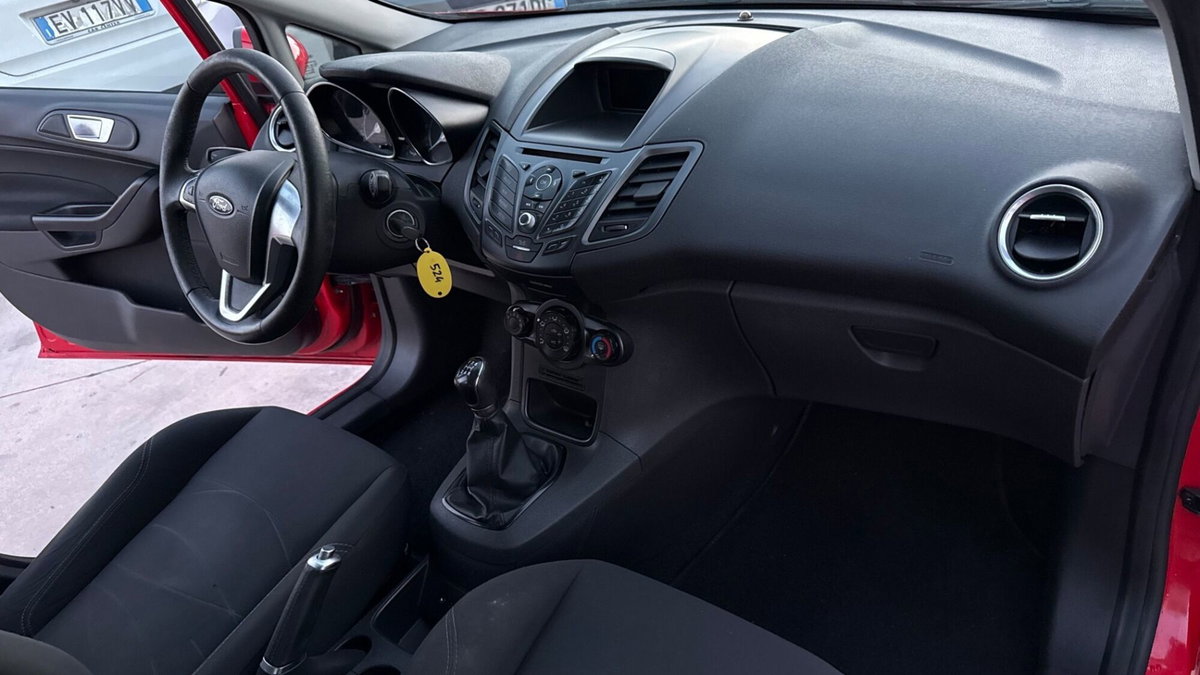 Ford Fiesta 1.2 60CV 5 porte Titanium (12)