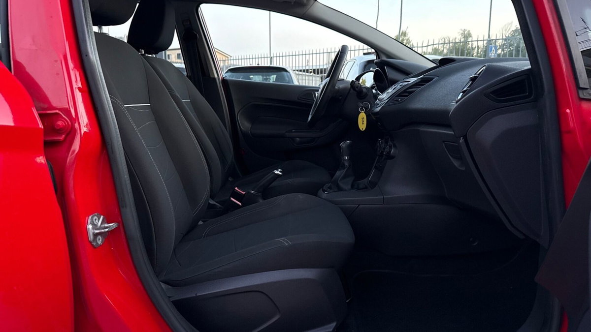 Ford Fiesta 1.2 60CV 5 porte Titanium (13)