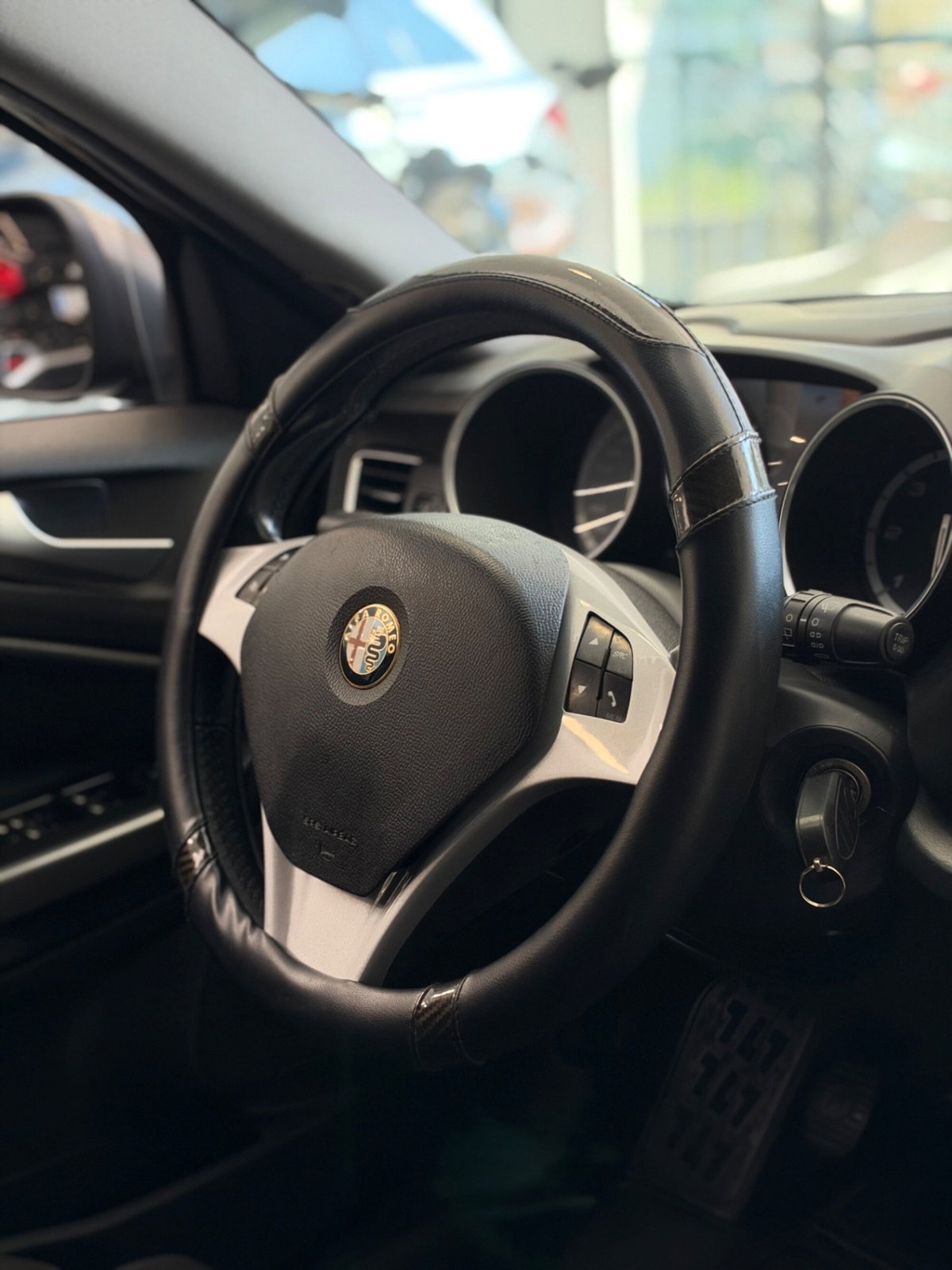 Alfa Romeo Giulietta 1.6 JTDm-2 Distinctive (11)