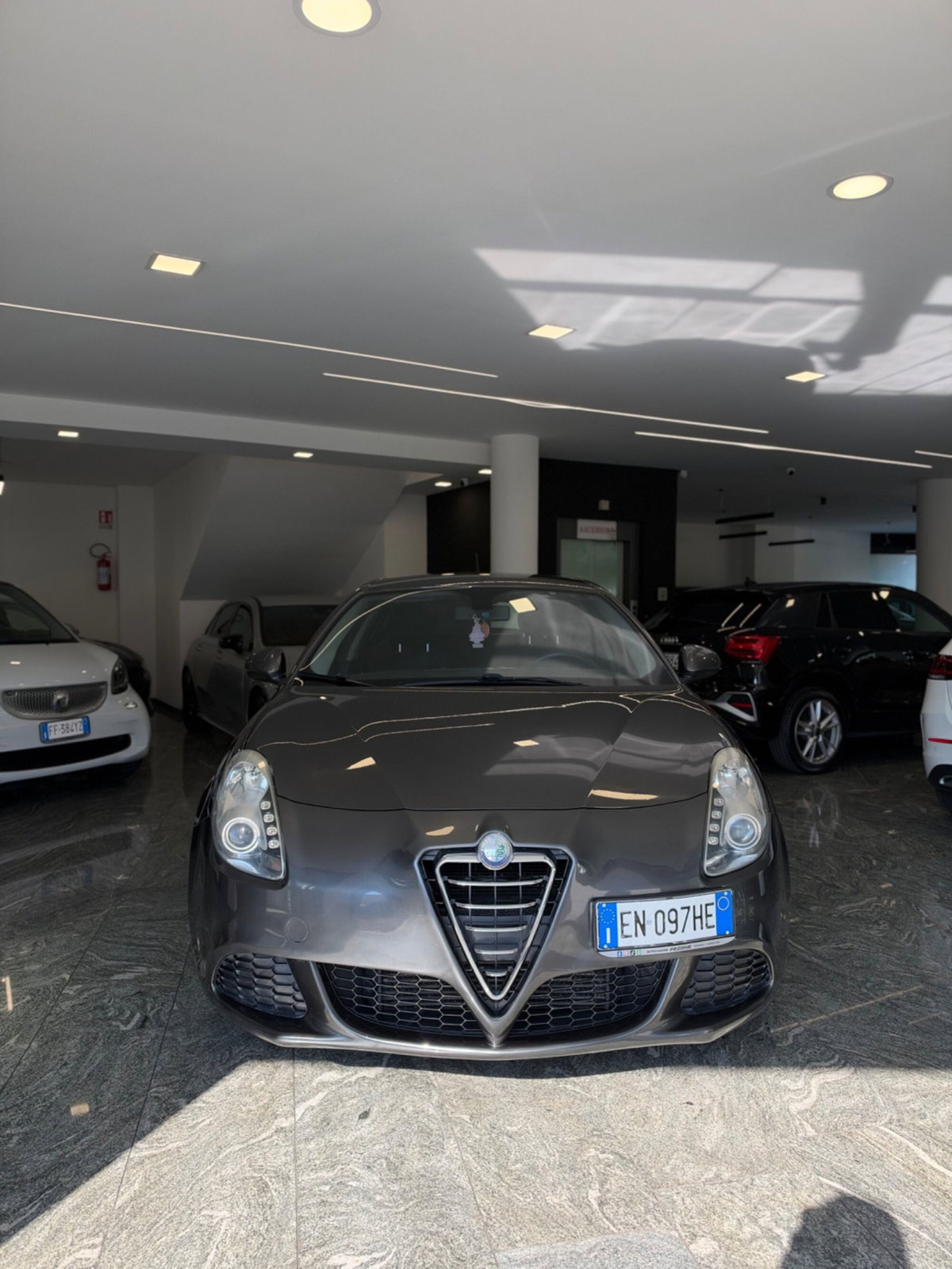 Alfa Romeo Giulietta 1.6 JTDm-2 Distinctive (2)