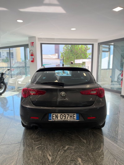Alfa Romeo Giulietta 1.6 JTDm-2 Distinctive (5)