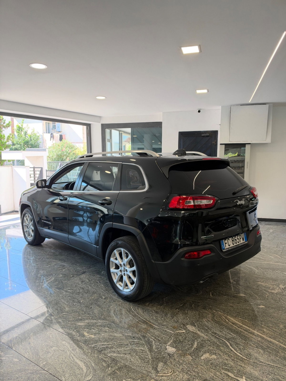 Jeep Cherokee 2.0 Mjt II Limited (4)