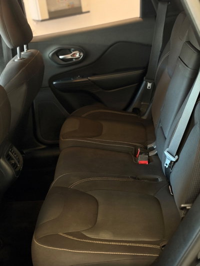 Jeep Cherokee 2.0 Mjt II Limited (9)
