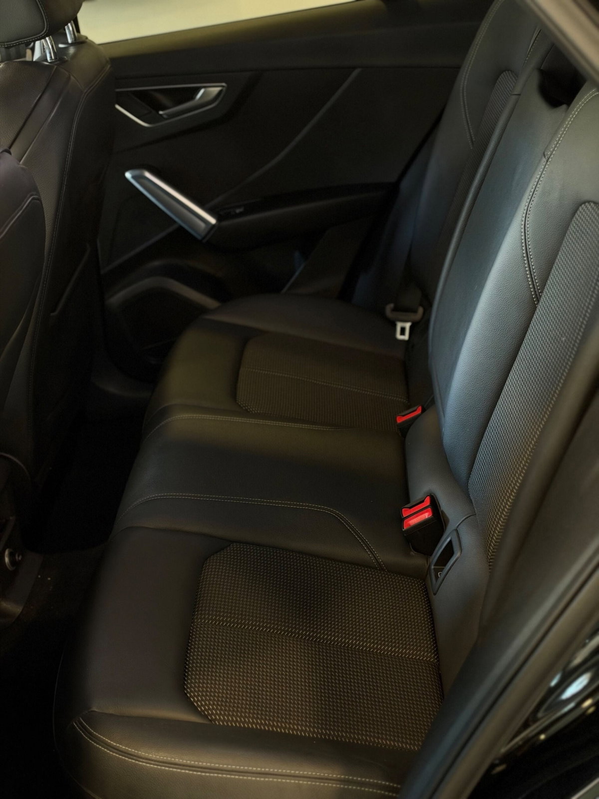 Audi Q2 Q2 2.0 TDI quattro S tronic S line Edition (11)