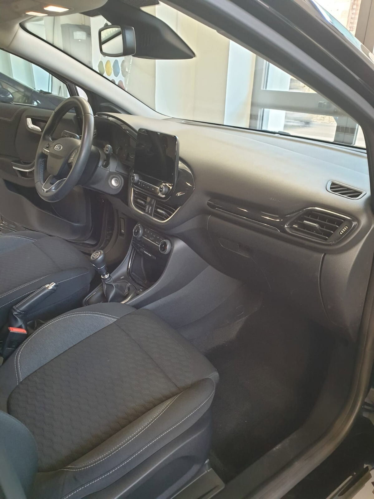 Ford Puma 1.0 EcoBoost Hybrid 125 CV S&S aut. Titanium Design (10)
