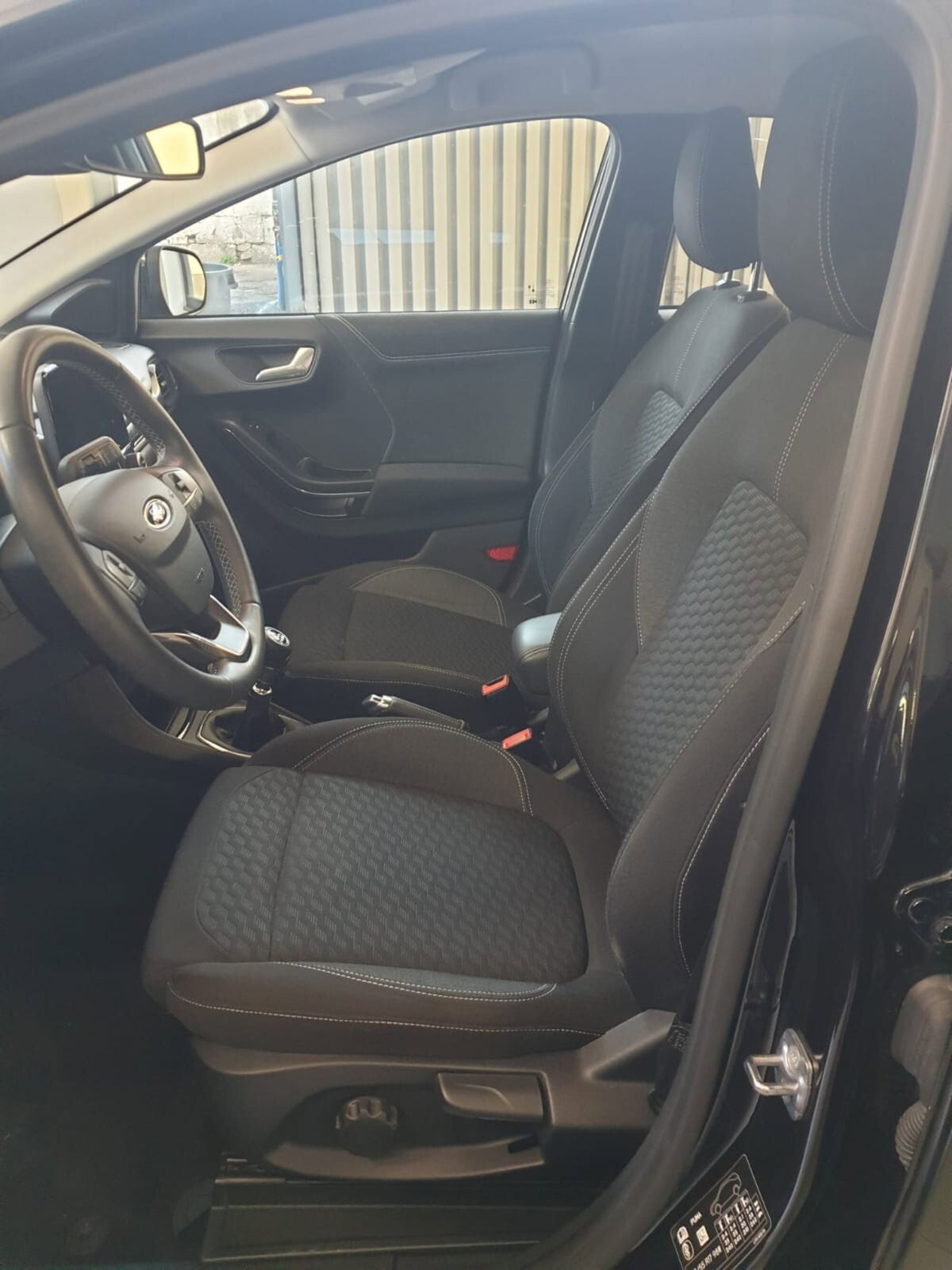 Ford Puma 1.0 EcoBoost Hybrid 125 CV S&S aut. Titanium Design (9)
