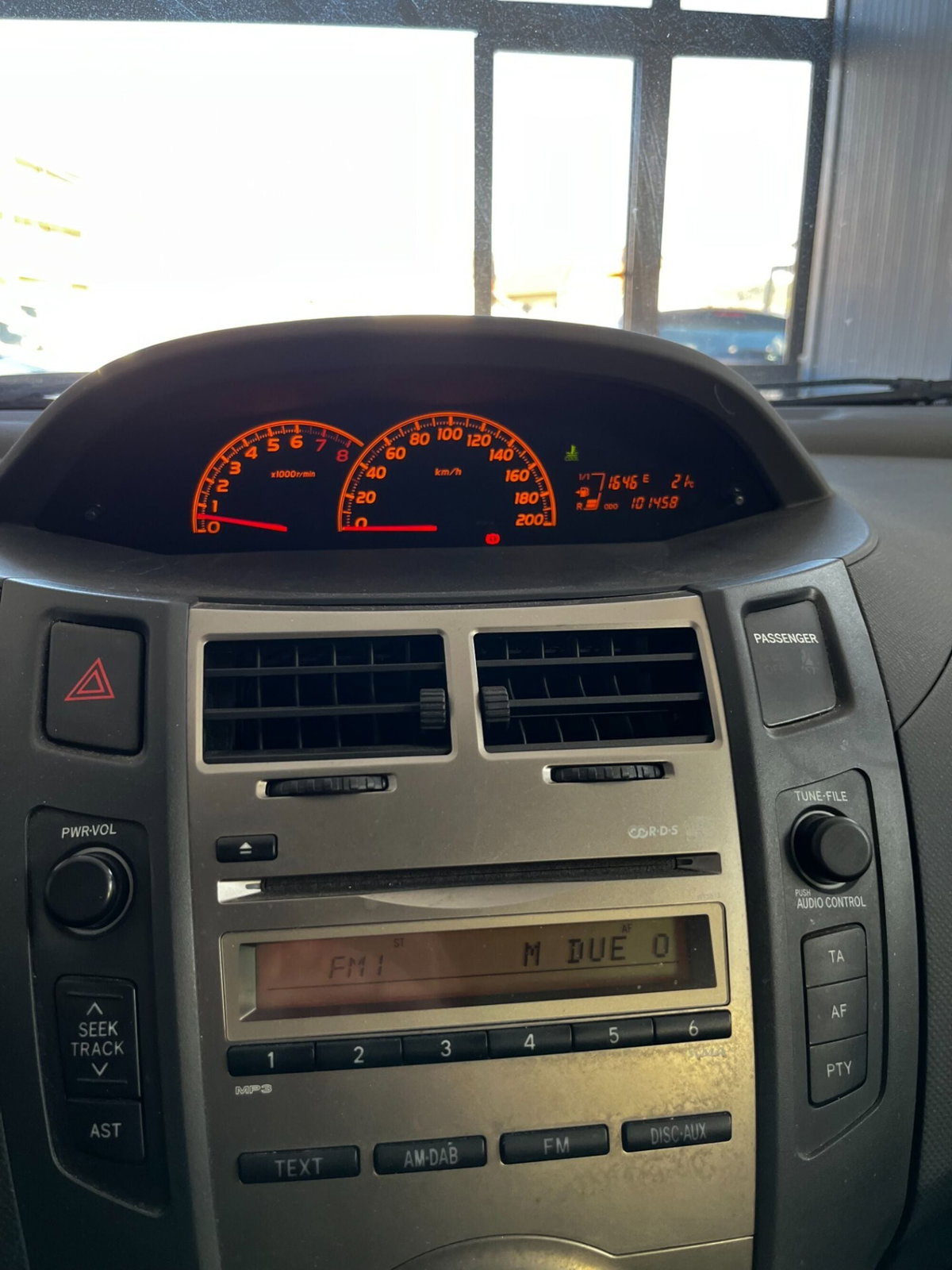 Toyota Yaris 1.3 5 porte M-MT S (13)