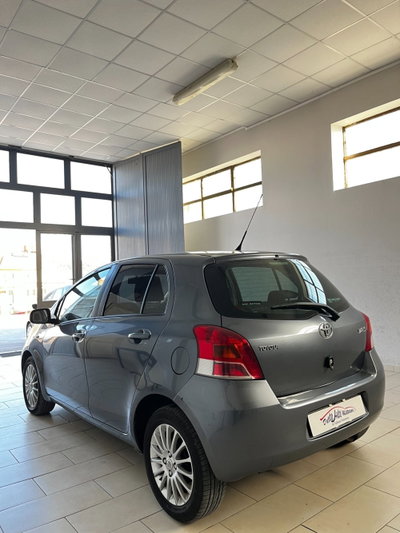 Toyota Yaris 1.3 5 porte M-MT S (6)
