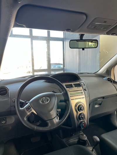 Toyota Yaris 1.3 5 porte M-MT S (9)