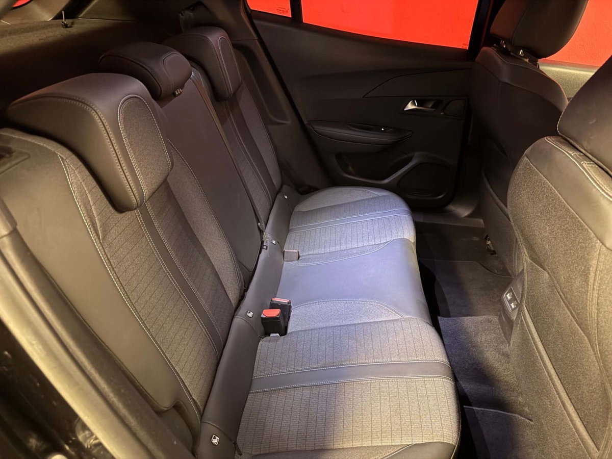 Peugeot 2008 BlueHDi 110 S&S Allure Pack (10)