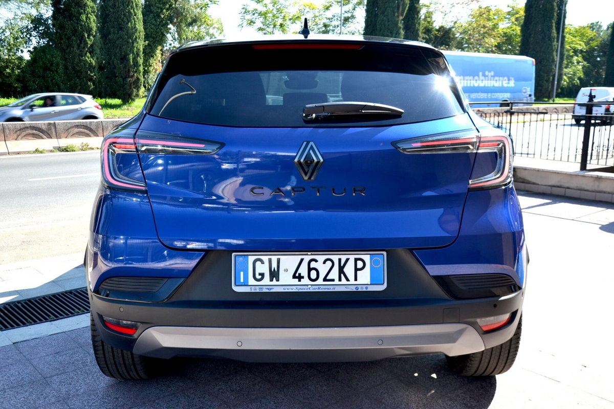 Renault Captur 1.3 mild hybrid Esprit Alpine 160cv edc (14)
