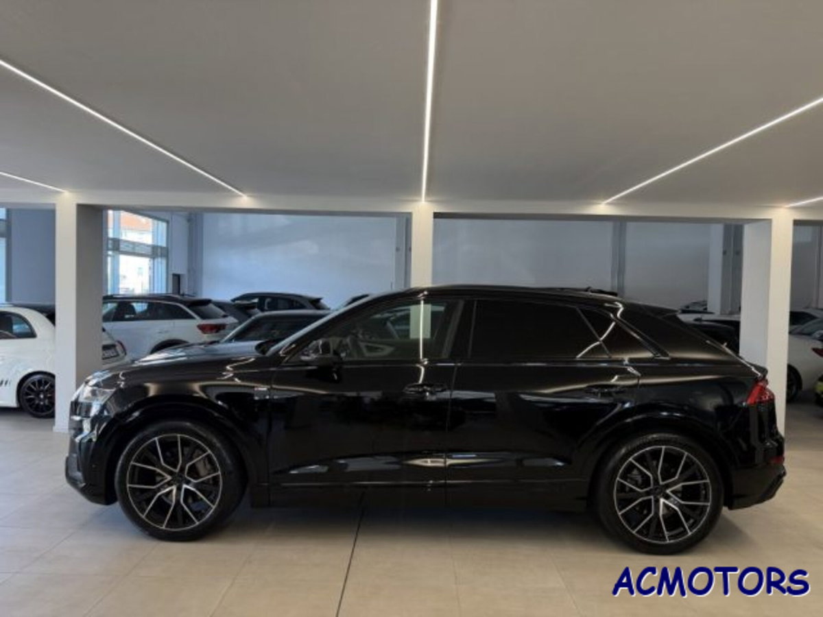 Audi Q8 Q8 45 TDI quattro tiptronic Sport (2)