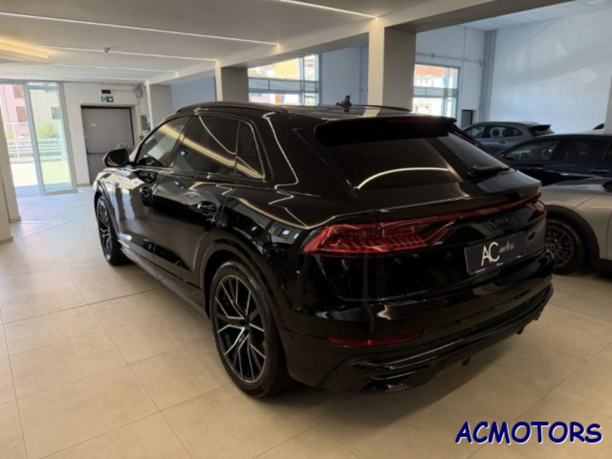 Audi Q8 Q8 45 TDI quattro tiptronic Sport (3)