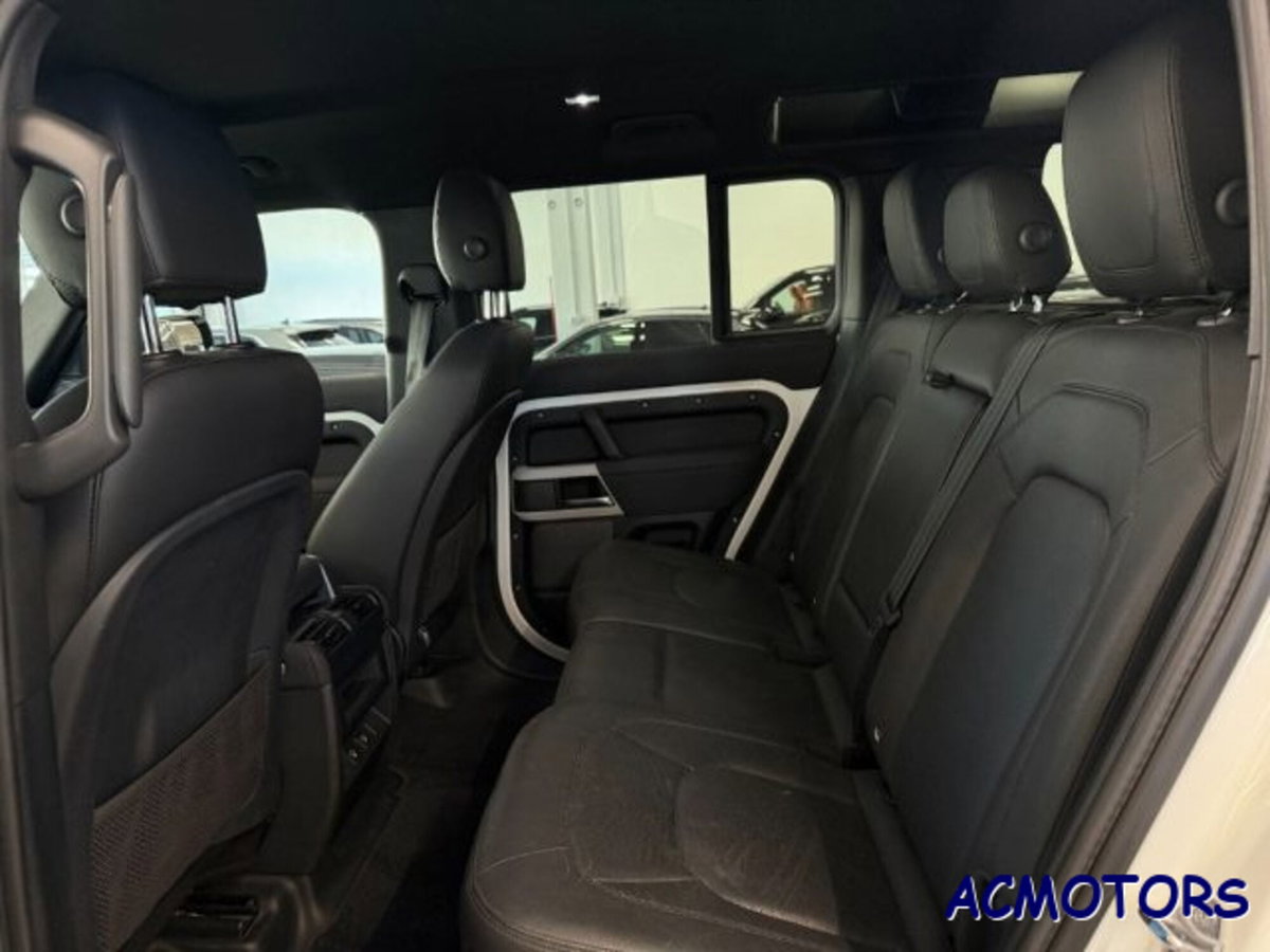 Land Rover Defender 110 3.0D I6 250 CV AWD Auto Commercial SE (10)