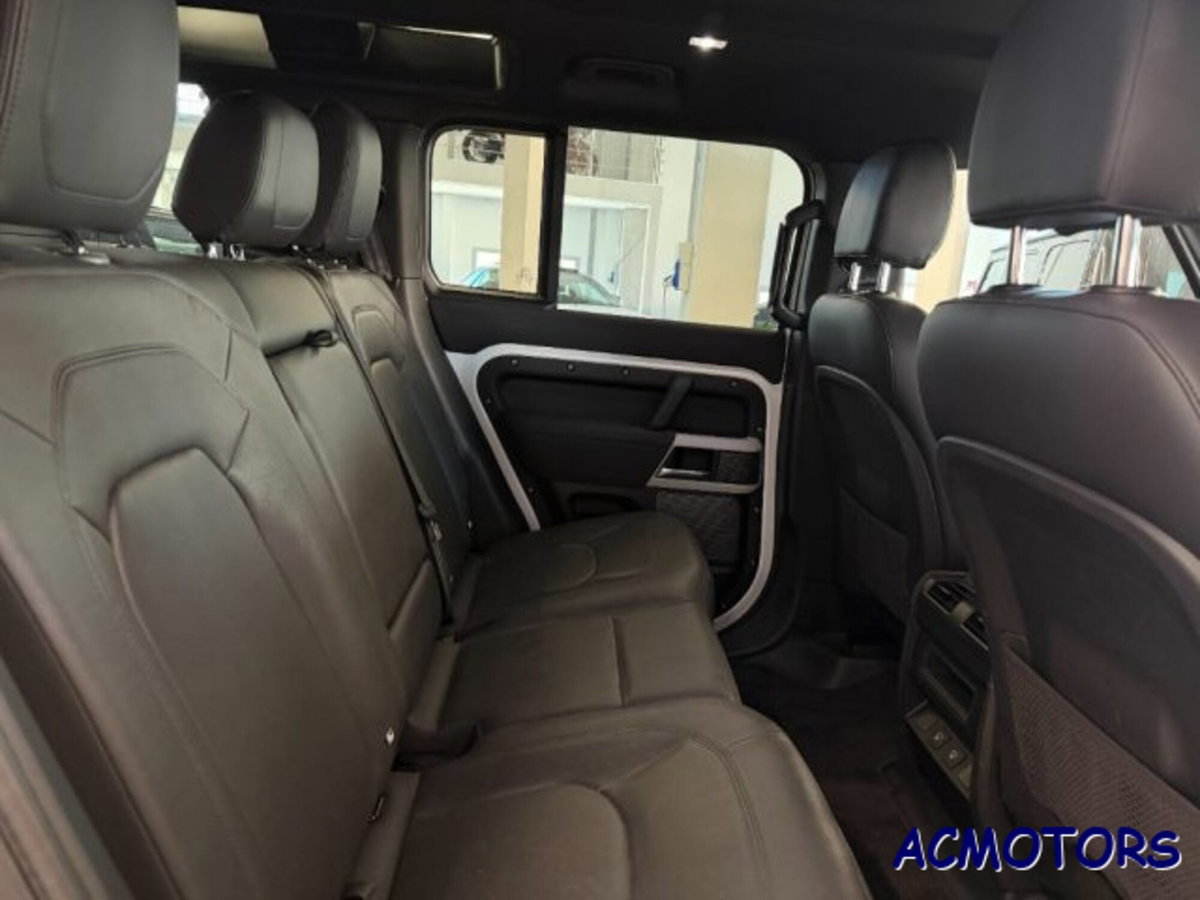 Land Rover Defender 110 3.0D I6 250 CV AWD Auto Commercial SE (11)