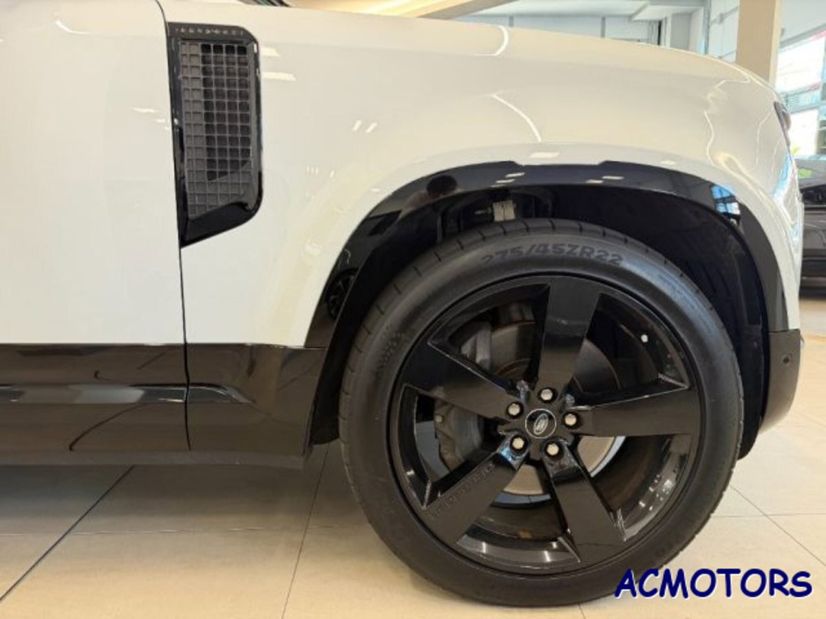 Land Rover Defender 110 3.0D I6 250 CV AWD Auto Commercial SE (16)