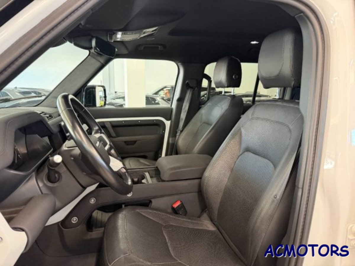 Land Rover Defender 110 3.0D I6 250 CV AWD Auto Commercial SE (8)