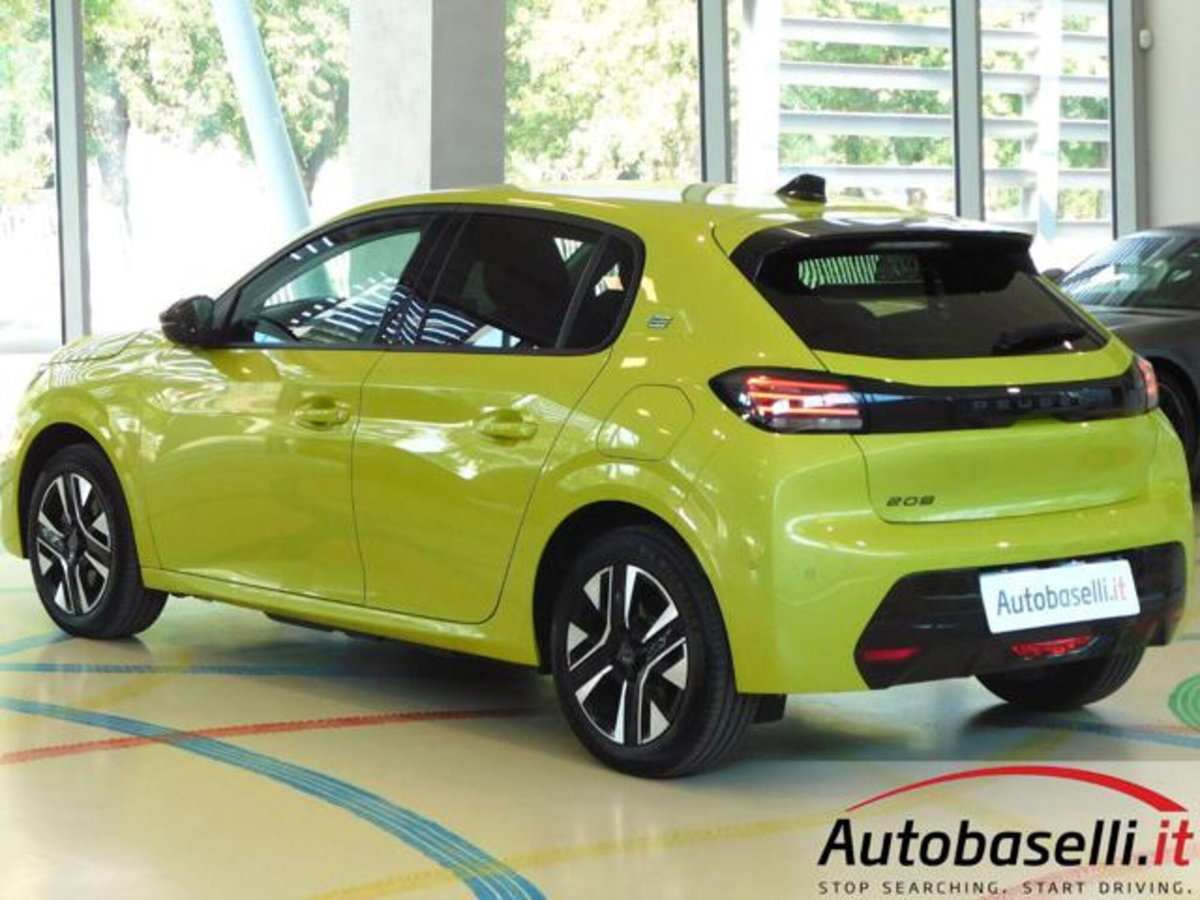 Peugeot 208 50 kWh Allure (4)