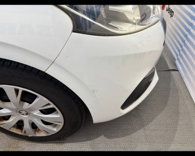Peugeot 208 82 5 porte Access (19)